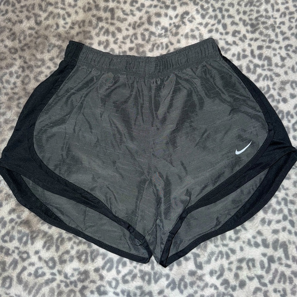Gray/Black Athletic Nike Shorts {size small}
